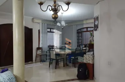 Casa com 4 quartos à venda na Rua Turiassu, Perdizes, São Paulo