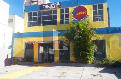 Prédio à venda na Avenida Dionysia Alves Barreto, Vila Osasco, Osasco