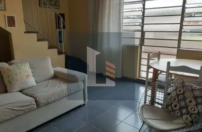 Casa com 3 quartos à venda na Rua Emília Paulista, Vila Tiradentes, São Paulo