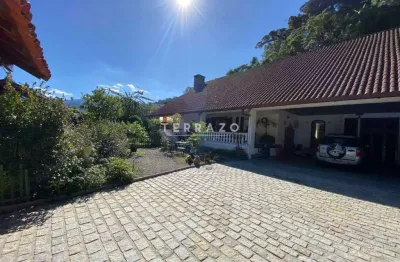 Casa à venda, 4 quartos, 2 suítes, 4 vagas, comary - teresópolis/rj