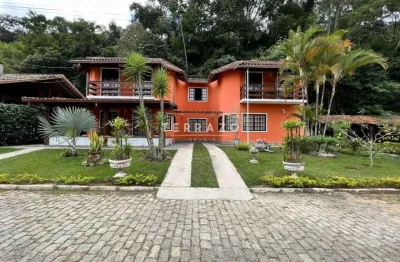 Casa em condomínio à venda, 4 quartos, 1 suíte, 2 vagas, cascata do imbuí - teresópolis/rj