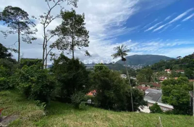Terreno à venda na Rua Luiz Batista Lópes, Iucas, Teresópolis