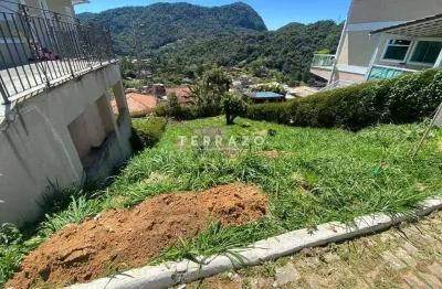 Terreno em condomínio fechado à venda na Estrada Isaías Vidal, Albuquerque, Teresópolis
