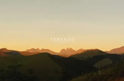 Terreno à venda na Rua Jair Luiz Da Silva, Pessegueiros, Teresópolis