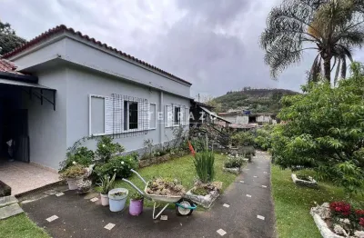 Casa à venda, 3 quartos, 1 suíte, 2 vagas, golfe - teresópolis/rj