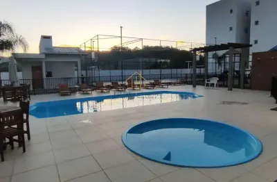 Apartamento reformado com  2 dormitórios no residencial santorini - aririu
