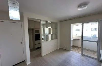 Apartamento mobiliado 2 dormitórios com closet no condomínio via cambirela