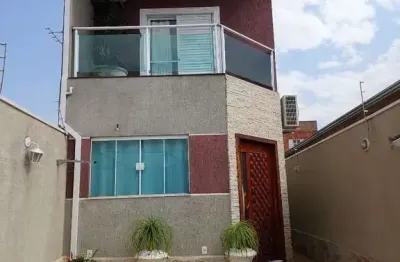 Encantador sobrado - 3 dorm. 1 suíte e piscina - jardim estefânia - hortolândia