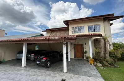 Casa à venda em Atibaia – Excelente localização e alto padrão construtivo