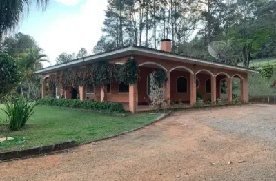 Sítio em piracaia-sp: 5 quartos, 3 suítes, 4 banheiros, 4 vagas - 24.000m² de pura elegância no bairro piracaia.