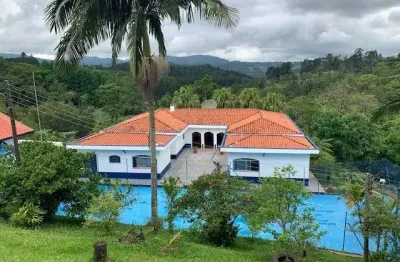 Chácara em atibaia 7400mil m² estilo colonial em loteamento