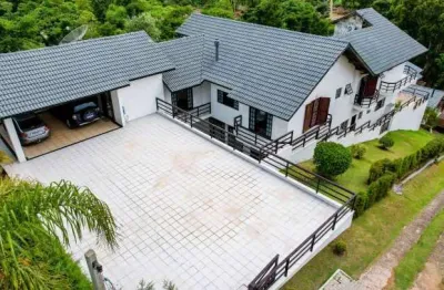 Casa de luxo em condomínio: 4 quartos, 3 suítes, 5 banheiros, 4 vagas de garagem em atibaia-sp, bairro portão, 550m².