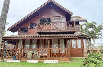 Casa em condomínio na represa de piracaia-sp: 3 quartos, 2 banheiros