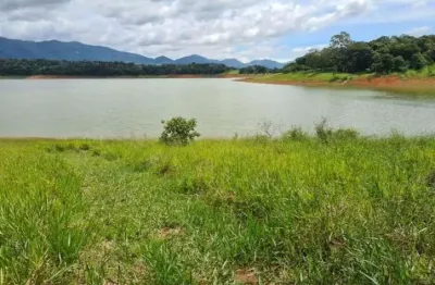 Chácara à venda na represa de piracaia - saída exclusiva para água