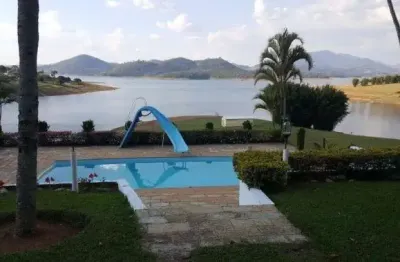 Venda de sítio exclusivo em piracaia-sp: 30.000m² - acesso à represa, pé na água!