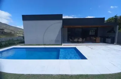 Casa térrea à venda em condomínio nobre itaporã em atibaia