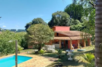 Chácara à venda em bragança paulista-sp, bairro mãe dos homens: 3 quartos, 2 suítes, 1 sala, 3 banheiros, 4 vagas, 150m²!