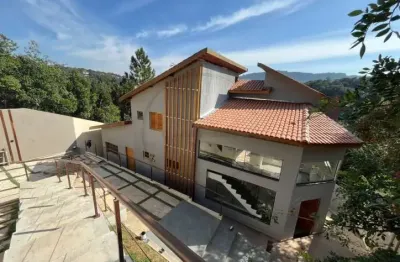 Chácara em condomínio exclusivo em mairiporã-sp: 4 quartos, 4 suítes, 2 salas, 5 banheiros, 3 vagas, 300m²