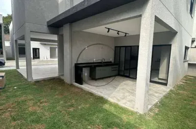 Sobrado em residencial fechado com armários embutidos - atibaia - sp