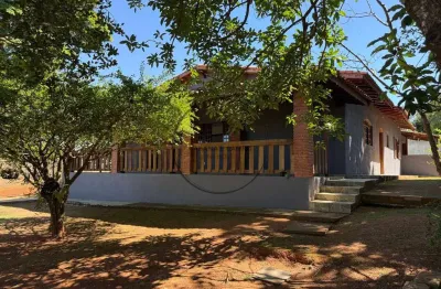 Chácara recém-reformada com piscina nas chácaras fernão dias em atibaia