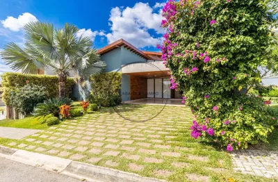 Casa térrea porteira fechada no Shambala III com lazer completo