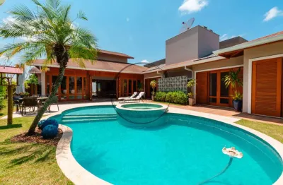 Casa térrea de alto padrão à venda no Condomínio Equilibrium em Atibaia