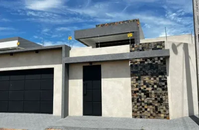 Casa no setor bairro popular á 2 minutos do centro de caldas novas go