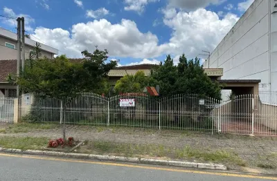 Casa de 480m² à venda em araucária – conforto e conveniência ao lado da havan