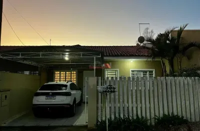 Casa com 2 quartos à venda na rua claro antônio calado, cachoeira, araucária, 130 m2 por r$ 495.000