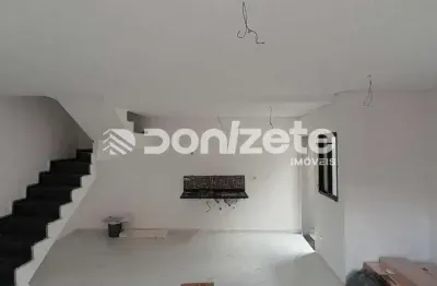 Sobrado 3 Quartos com 2 Suítes em Vila Lucinda – 102 m², 3 Vagas