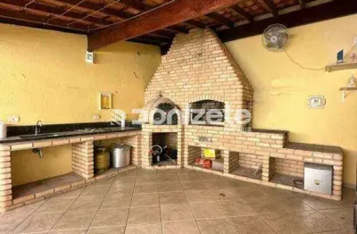 Sobrado Residencial no Campestre, Santo André – 3 Quartos, 2 Vagas, 250m² Construídos