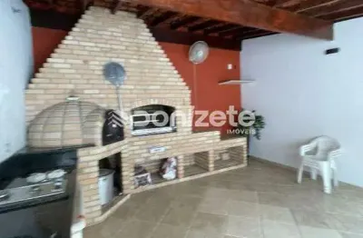 Sobrado Residencial no Campestre, Santo André – 3 Quartos, 2 Vagas, 250m² Construídos