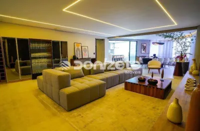 Apartamento de 275 m² com 4 suítes, 4 vagas e varanda gourmet | Jardim, Santo André