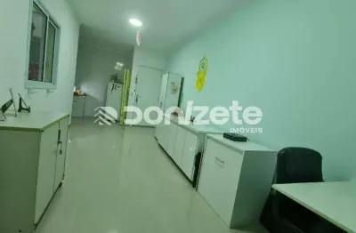 Apartamento com 2 dormitórios à venda, 50 m² por R$ 440.000,00 - Vila Eldízia - Santo André/SP