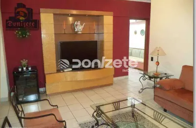 Apartamento 3 Quartos com 1 Suíte, 2 Vagas – 175 m², Frente, Jardim em Santo André (Aceita Financiamento)