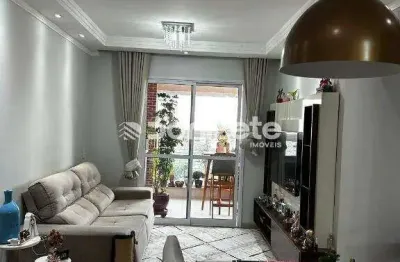 Apartamento 3 Dormitórios com 1 Suíte e 2 Vagas no Campestre, Santo André