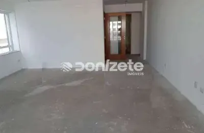 Apartamento residencial de 150 m² com 3 suítes, 3 vagas e área de serviço no Campestre, Santo André – aceita financiamento