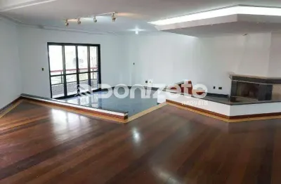 Apartamento de 5 Quartos com 4 Suítes no Jardim, Santo André – 4 Vagas e Mobiliado