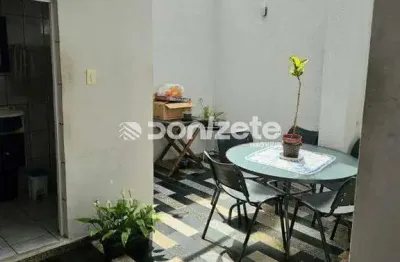 Sobrado à Venda na Vila Assunção, Santo André – 2 Quartos, 89m²