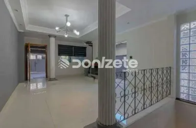 Sobrado com 3 dormitórios à venda, 220 m² por R$ 1.200.000,00 - Vila Scarpelli - Santo André/SP