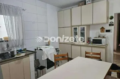Casa com 3 quartos à venda na Rua das Aroeiras, --, Jardim, Santo André