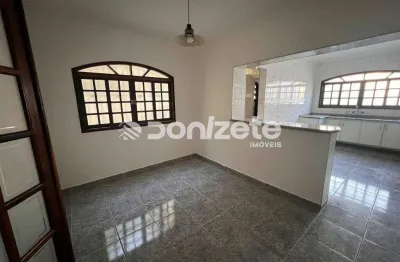 Sobrado à venda no Campestre, Santo André – 3 dormitórios, 1 suíte, 2 vagas