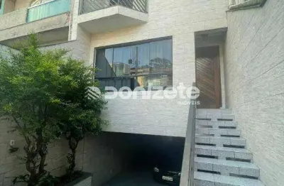 Sobrado com 3 dormitórios à venda, 298 m² por R$ 852.000,00 - Jardim Rina - Santo André/SP