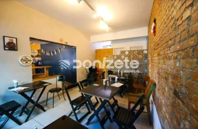 Sobrado Comercial à Venda em Jardim, Santo André – 3 Salas, 3 Vagas, 157 m²