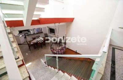 Sobrado Residencial 4 Quartos em Vila Gilda, Santo André — Aceita Financiamento