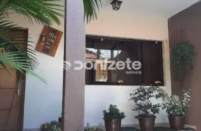 Sobrado com 3 dormitórios à venda, 222 m² por R$ 424.000,00 - Jardim Vila Rica - Santo André/SP