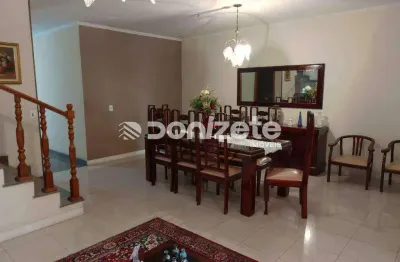 Sobrado residencial à venda em Santa Teresinha, Santo André – 4 suítes, 5 vagas