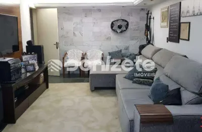 Sobrado Residencial de 3 suítes em Santa Maria, Santo André – Financia e aceita permuta