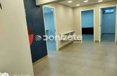 Sala Comercial à Venda em Santo André (Centro) – 74 m², 2 Vagas e 2 Banheiros