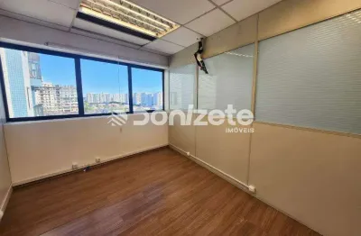Sala Comercial de 59 m² em Santo Antônio, São Caetano do Sul – 2 Vagas e Ótima Localização